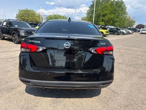 Used 2020 Nissan Versa SV FWD image 5