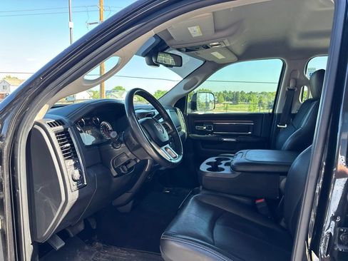 Used 2018 RAM 2500 Laramie w/ Sport Appearance Group AWD/4WD image 9