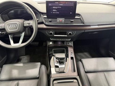 Used 2023 Audi Q5 e Prestige w/ Prestige Package AWD/4WD image 9