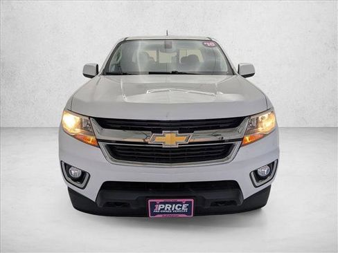 Used 2018 Chevrolet Colorado LT w/ LT Convenience Package image 2