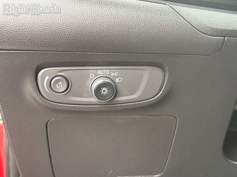 Used 2024 Buick Encore GX Sport Touring image 14