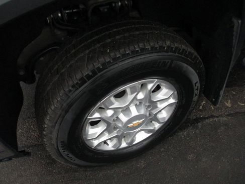 Used 2024 Chevrolet Silverado 2500 LTZ w/ LTZ Convenience Package image 14