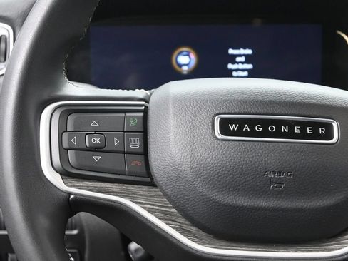Used 2022 Jeep Wagoneer Series III w/ Flexible Seating Group AWD/4WD image 28