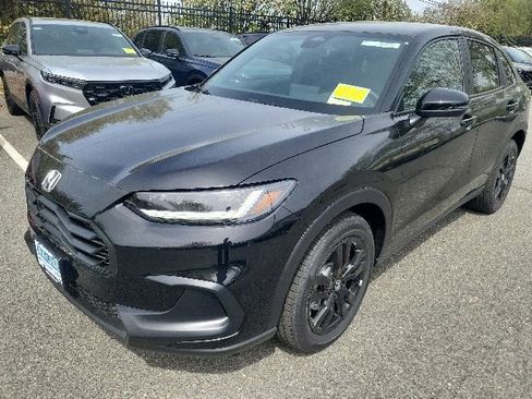 New 2026 Honda HR-V Sport image 3