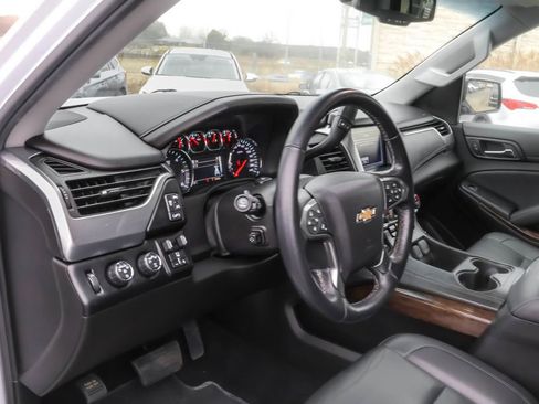 Used 2018 Chevrolet Tahoe LT w/ LT Signature Package image 5