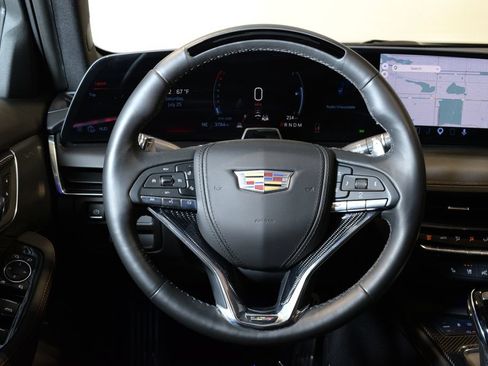 Used 2026 Cadillac CT5 V w/ Technology Package AWD/4WD image 19