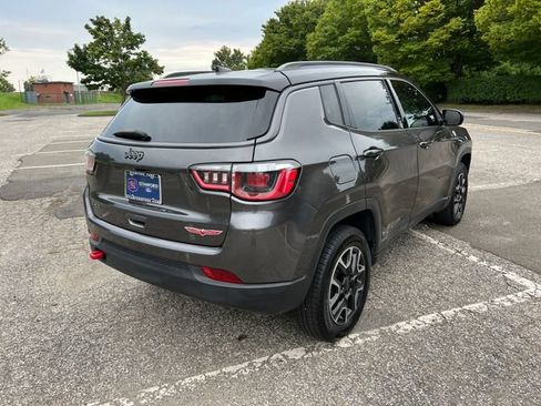 Used 2019 Jeep Compass Trailhawk AWD/4WD image 11