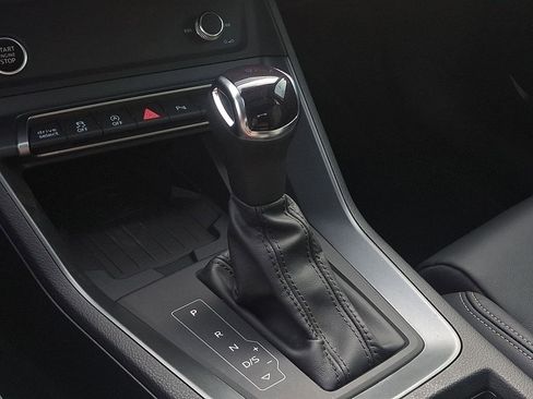 Used 2025 Audi Q3 2.0T Premium w/ Convenience Package image 15