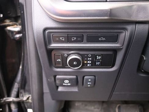 Used 2023 Ford F150 Raptor w/ Raptor 37 Performance Package AWD/4WD image 19