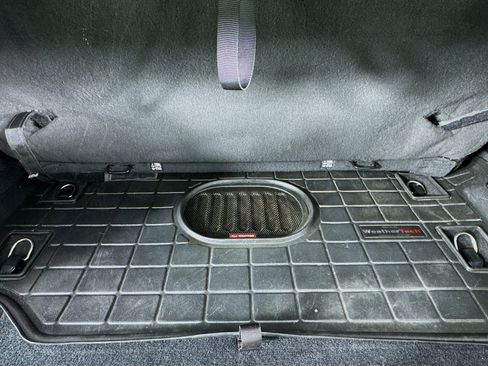 Used 2020 Jeep Wrangler Rubicon w/ Uconnect 4C Nav & Sound Group image 30