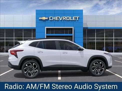 New 2026 Chevrolet Trax RS w/ Sunroof Package FWD image 5