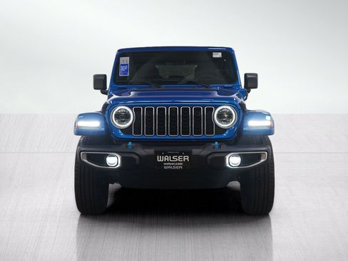 Used 2024 Jeep Wrangler Unlimited Sahara w/ Technology Group AWD/4WD image 8