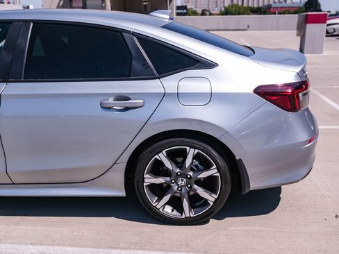 Used 2025 Honda Civic Sport Touring image 8