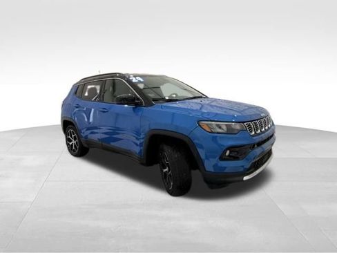 Used 2024 Jeep Compass Limited image 6