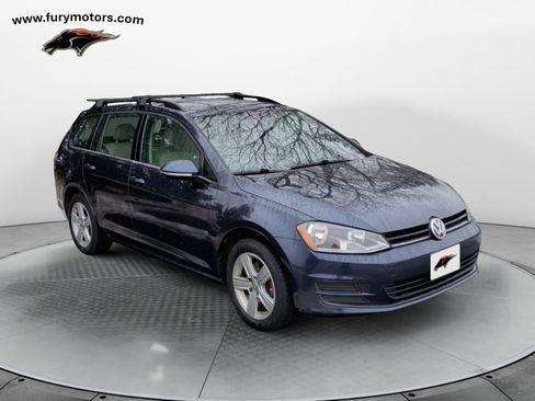 Used 2015 Volkswagen Golf TDI S image 1