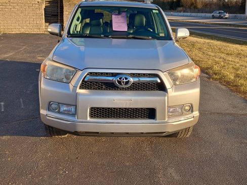 Used 2011 Toyota 4Runner SR5 image 8