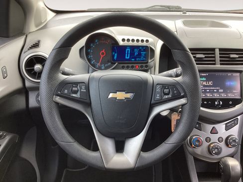 Used 2016 Chevrolet Sonic LT image 17