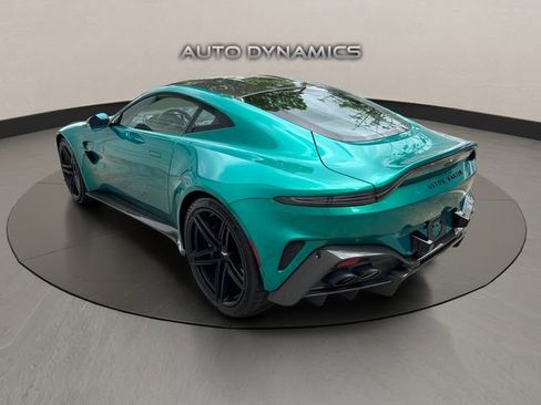 Used 2025 Aston Martin V8 Vantage Coupe image 7