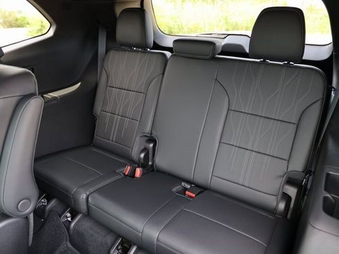 New 2026 Buick Enclave Avenir w/ Super Cruise Package image 14