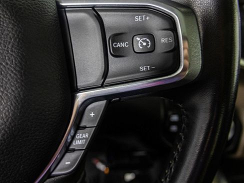 Used 2022 RAM 1500 Laramie AWD/4WD image 35