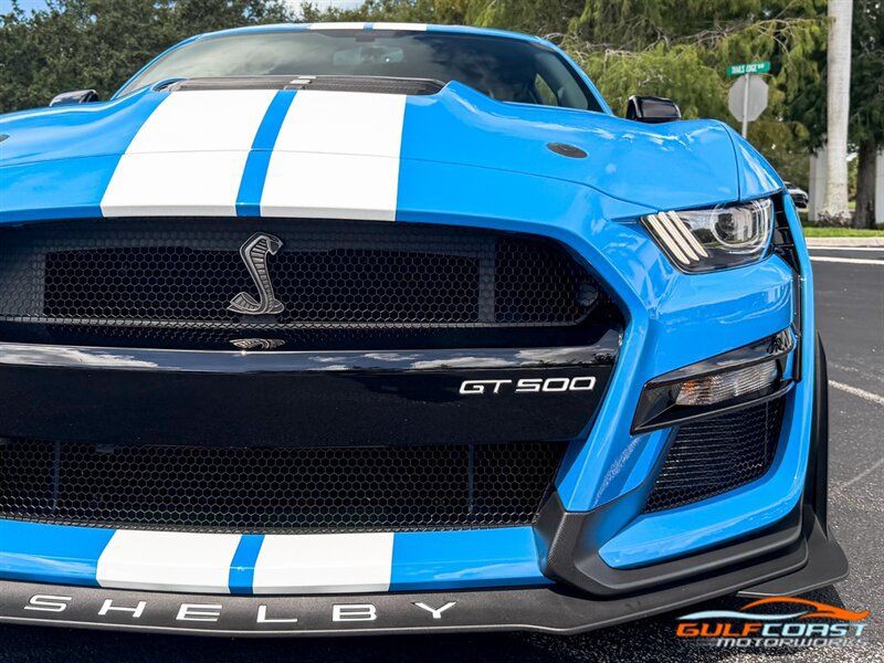 Used 2022 Ford Mustang Shelby GT500 w/ Carbon Fiber Track Pack RWD image 3