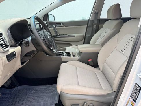 Used 2019 Kia Sportage LX w/ LX Popular Package AWD/4WD image 12