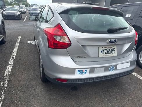 Used 2014 Ford Focus SE FWD image 5