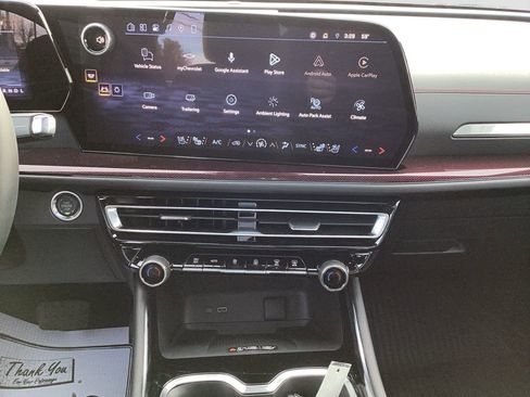 New 2026 Chevrolet Traverse RS w/ LPO, Floor Liner Package image 16