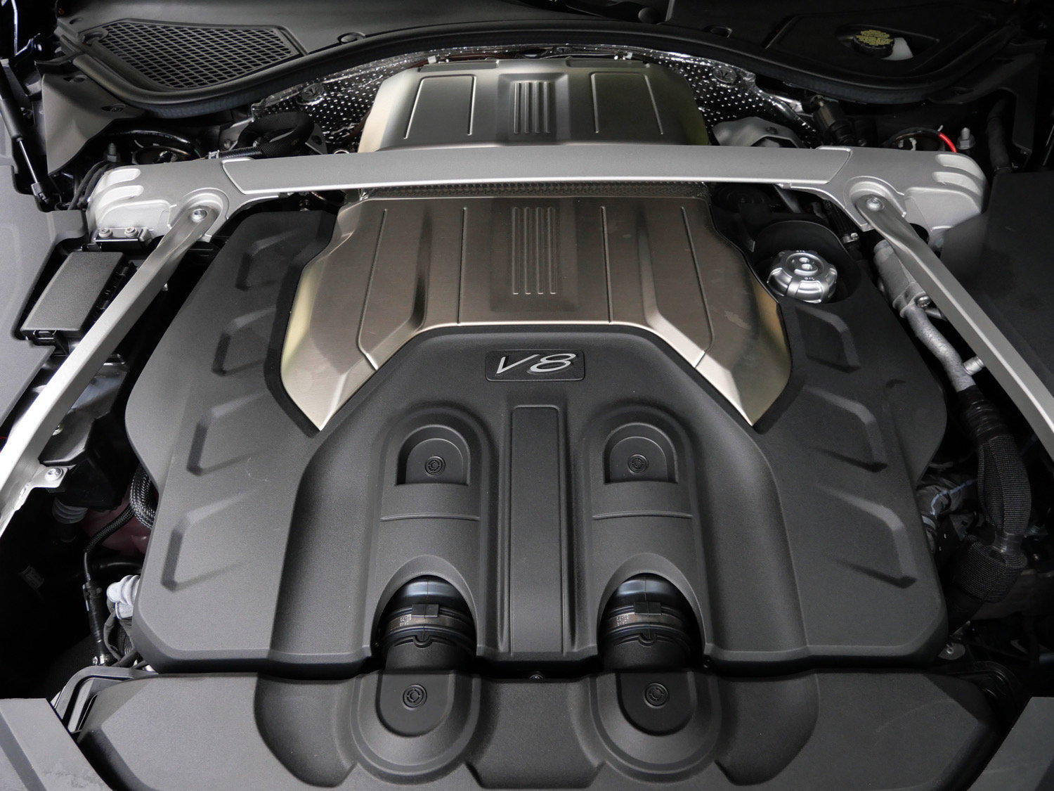 Used 2023 Bentley Flying Spur Azure AWD/4WD image 26