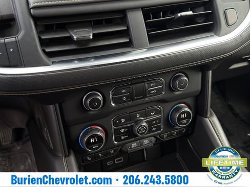 Used 2023 Chevrolet Suburban Premier image 17