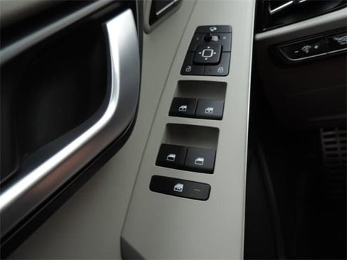 New 2023 Kia Niro Wave image 22