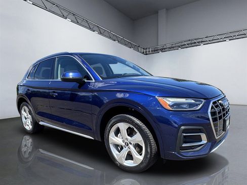 Used 2021 Audi Q5 2.0T Premium Plus w/ Premium Plus Package AWD/4WD image 9