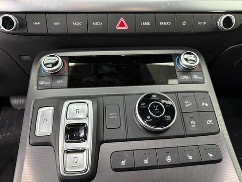 Used 2024 Hyundai Palisade Calligraphy image 14