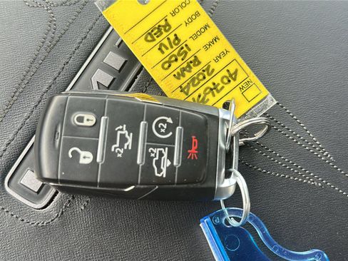 Used 2024 RAM 1500 Limited image 29