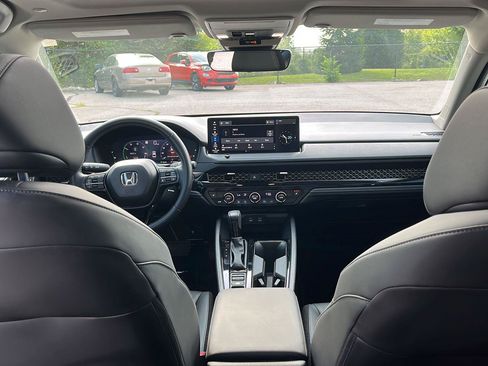 Used 2024 Honda Accord EX-L image 18