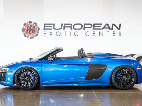 Used 2018 Audi R8 V10 plus AWD/4WD image 6