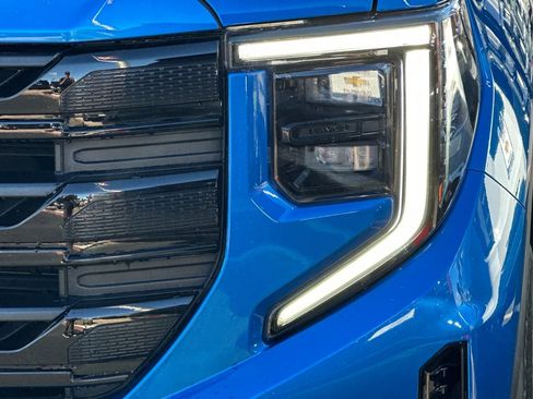 Used 2022 GMC Sierra 1500 Elevation image 48