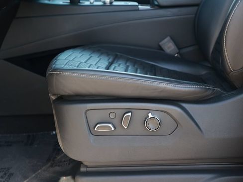 Used 2023 Cadillac Escalade ESV Sport Platinum w/ Heavy-Duty Trailer Package AWD/4WD image 24