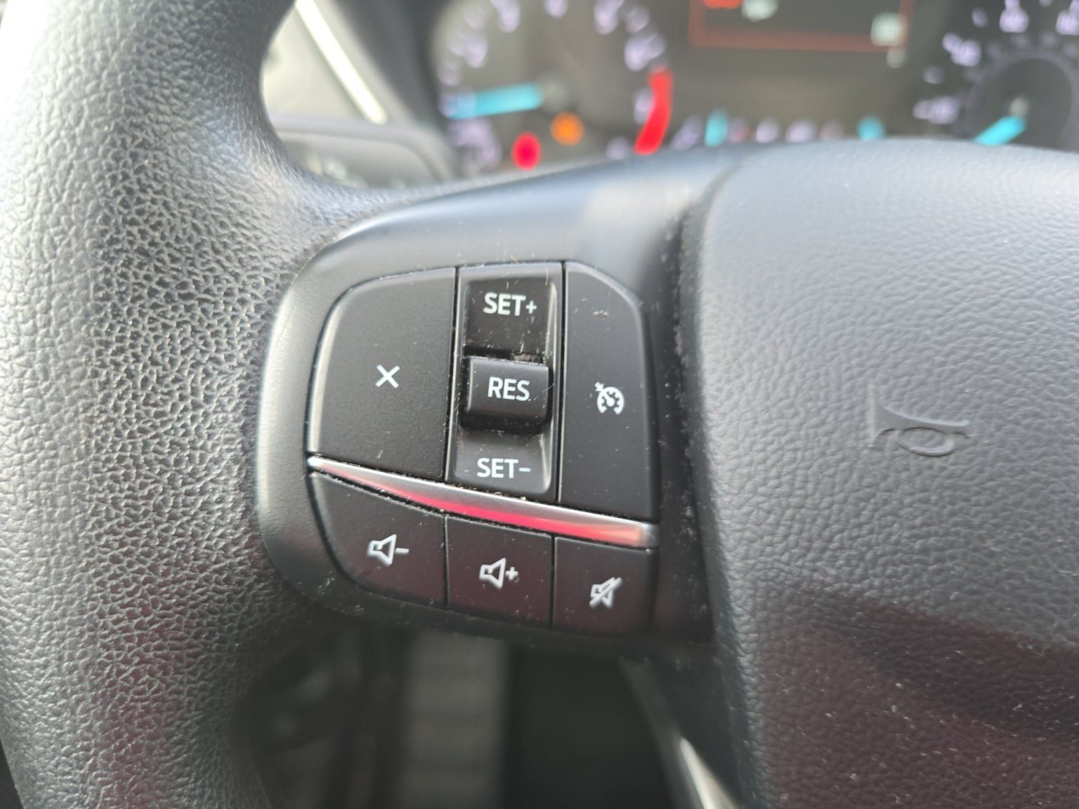 Used 2020 Ford Escape SE FWD image 22