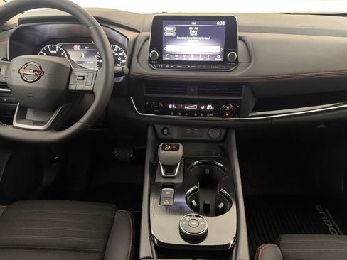 New 2026 Nissan Rogue SV AWD/4WD image 19