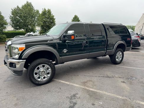 Used 2012 Ford F250 Lariat w/ Chrome Pkg AWD/4WD image 27