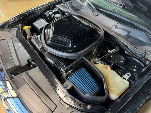 Used 2016 Dodge Challenger R/T Plus RWD image 39
