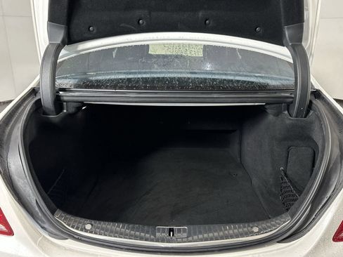 Used 2017 Mercedes-Benz S 550 Sedan image 25