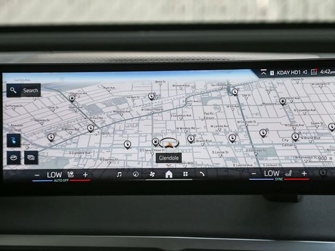 Used 2025 BMW iX xDrive50 w/ Premium Package image 10