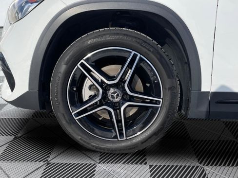 Used 2022 Mercedes-Benz GLA 250 4MATIC image 9