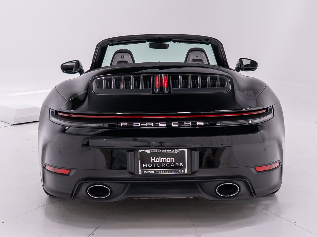 Used 2025 Porsche 911 Carrera RWD image 4