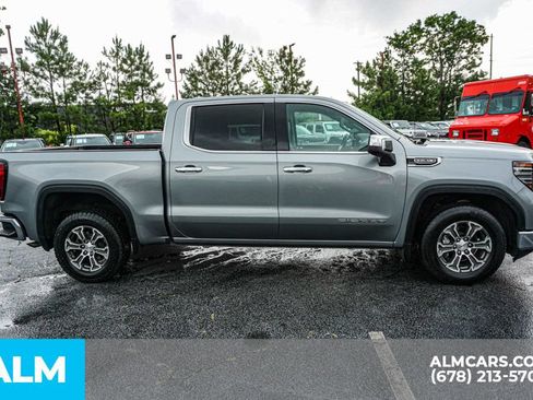 Used 2025 GMC Sierra 1500 SLT RWD image 8