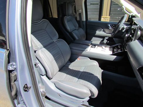 Used 2019 Lincoln Navigator L Black Label w/ Cargo Package AWD/4WD image 20