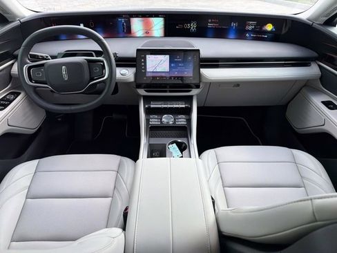 New 2026 Lincoln Nautilus Premier image 24