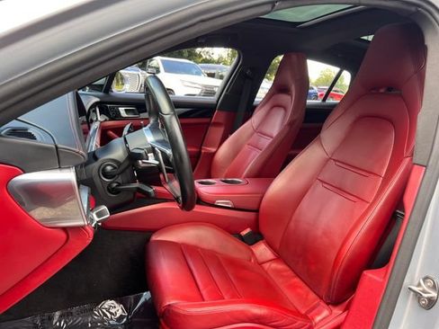 Used 2017 Porsche Panamera RWD image 12